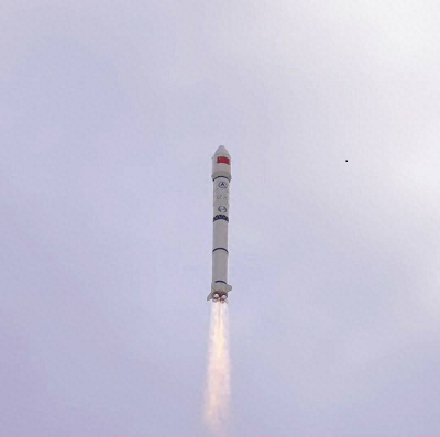 中国航天实现全球首创：卷轴式柔性太阳翼成功入轨