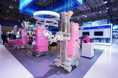 智能机器人群协同作业 开启建筑产业升级新篇章