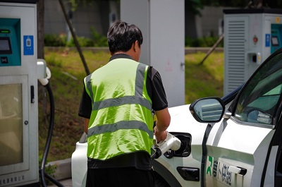 智能驾驶催生新兴职业 人才培育构建就业新局